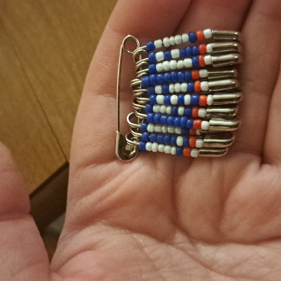 USA pin button badge Patriotic election - Picture 1 of 1